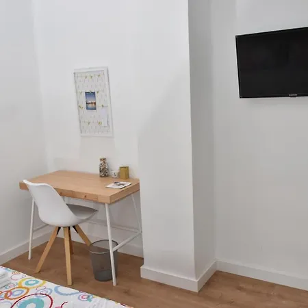 Spectacular Apartment 8 Pax/4 Rooms & Free Parking Malaga Exterior photo