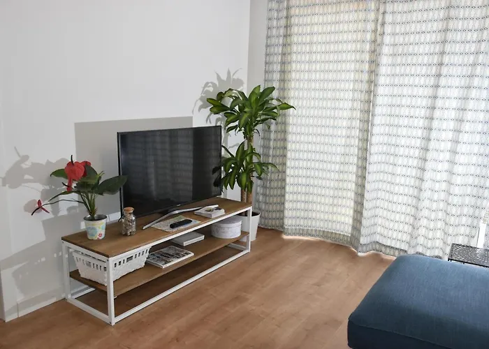 Spectacular Apartment 8 Pax/4 Rooms & Free Parking